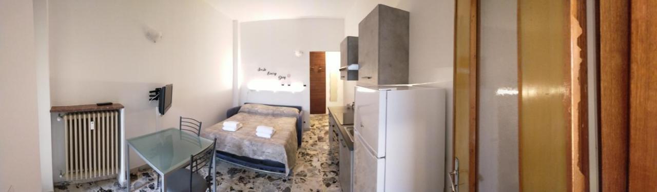 Ferienwohnung Locazione Turistica Casa Gardenia Turin Exterior foto